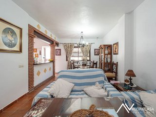 Casa adosada en venta en Pizarra