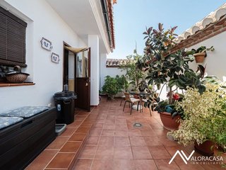Casa adosada en venta en Pizarra