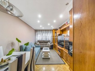 Piso en venta en Valderas - Los Castillos en Alcorcón