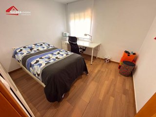 Piso en venta en Santa Rosa - Valdeolleros en Córdoba