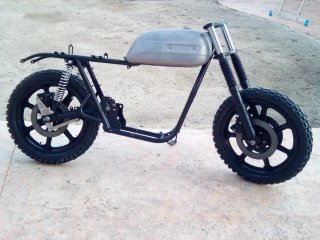 Chasis Samglas 400Y Yamaha 1979 negra