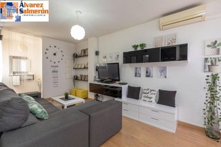 Ático en venta en Zona Ayuntamiento en Alhendín