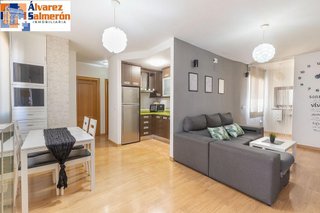 Ático en venta en Zona Ayuntamiento en Alhendín