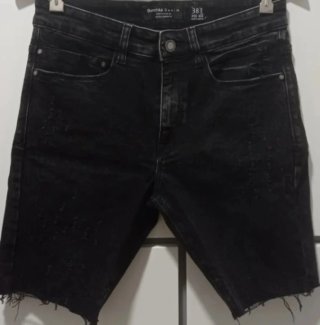 Pantalón corto Bershka negro talla 38