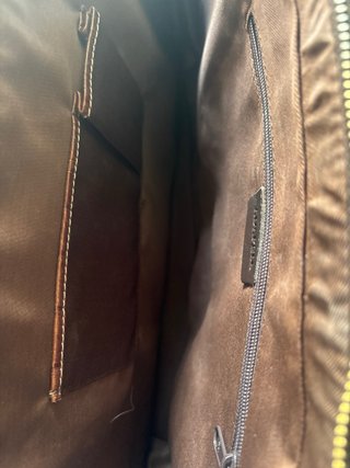Bolso de piel marrón