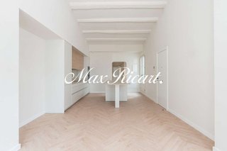 Ático en venta en El Raval en Barcelona