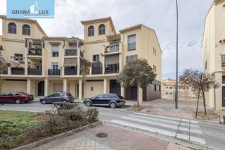 Piso en venta en Bola de Oro - Serrallo en Granada