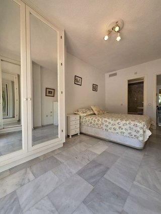 Piso en venta en Montemar en Torremolinos