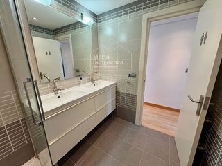 Piso en venta en Coronación en Vitoria-Gasteiz
