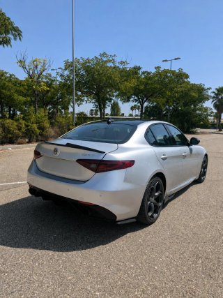GIULIA VELOCE FULL EXTRAS TOTAL
