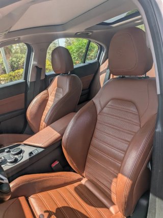 GIULIA VELOCE FULL EXTRAS TOTAL