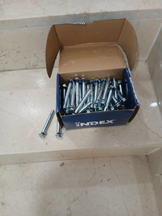 100 Tornillos INDEX M8x80