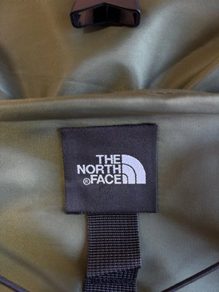 Mochila The North Face Verde y Negra