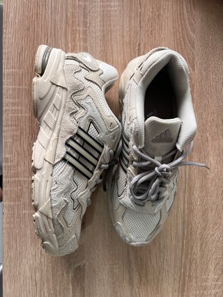 Adidas Responce CL Bad bunny