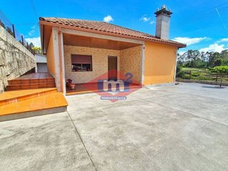 Chalet en venta en Salceda de Caselas