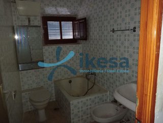 Casa adosada en venta en Beas de Segura