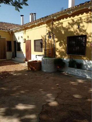 Chalet en venta en Valdepeñas