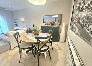 Casa en venta en Estadi-Horta Vermella-Santa Anna en Vic
