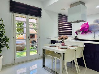 Casa adosada en venta en Sebastiá Juan Arbó-Sant Cristofol en Amposta