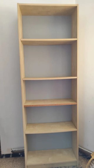Estantería de madera beige y gris de 6 baldas