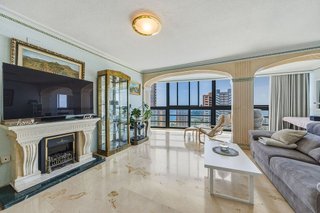 Ático en venta en Playa de Poniente en Benidorm