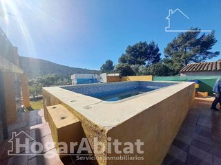 Chalet en venta en Alcora, l´