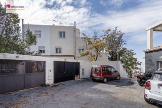 Casa adosada en venta en Bola de Oro - Serrallo en Granada