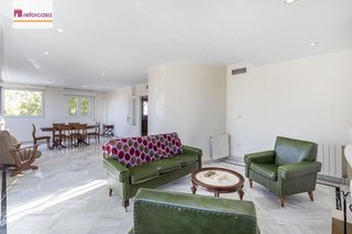 Casa adosada en venta en Bola de Oro - Serrallo en Granada