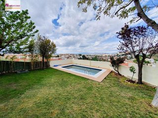 Casa adosada en venta en Bola de Oro - Serrallo en Granada