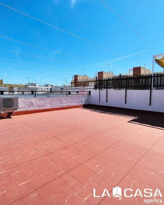 Piso en venta en Cruz Roja en Sevilla