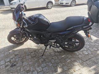 Yamaha FZ6 Naked Negra