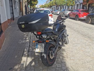 Yamaha FZ6 Naked Negra