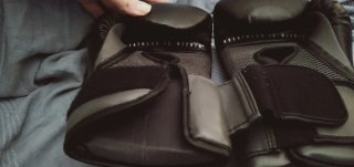 Pack Boxeo Everlast: Guantes 12 oz + Vendas