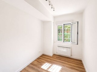Piso en alquiler en Jerónimos en Madrid