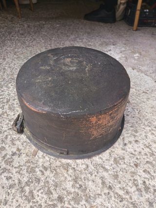 Caldero de cobre con asas