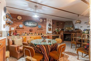 Chalet en venta en Guadix