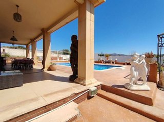 Chalet en venta en Moralet - Cañada del Fenollar en Alicante