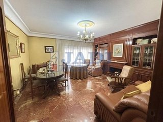 Chalet en venta en Valdepeñas