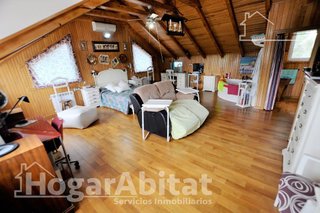 Chalet en venta en Monserrat