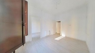 Piso en venta en El Camp de l'Arpa del Clot en Barcelona