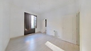 Piso en venta en El Camp de l'Arpa del Clot en Barcelona