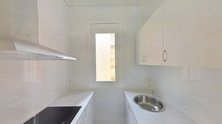Piso en venta en El Camp de l'Arpa del Clot en Barcelona