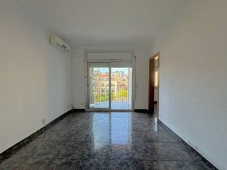 Piso en venta en Centre - Cordelles en Cerdanyola del Vallès