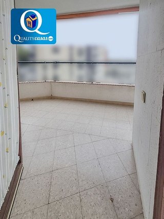 Piso en venta en Vistahermosa en Alicante
