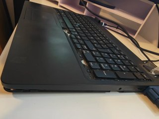 Dell Latitude 5580 i7 7ª Gen sin pantalla