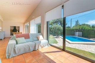 Chalet en venta en Urbanizaciones en Llíria