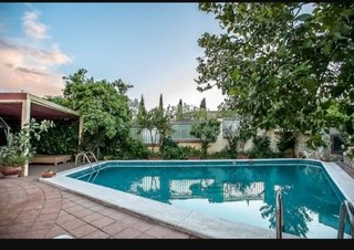 Chalet en venta en Linares