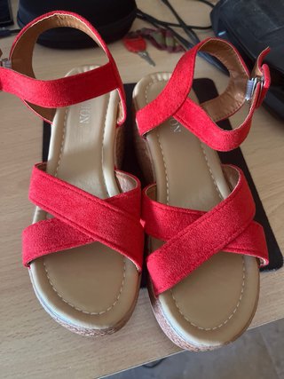 Sandalias cuña rojas