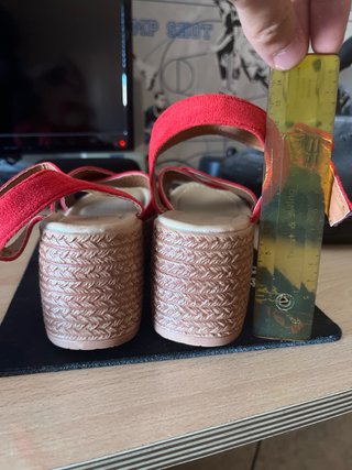 Sandalias cuña rojas