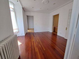 Piso en venta en Centro en Gijón